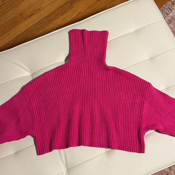 Idem Ditto Toasty Babe Turtleneck Crop Sweater - Picture 4 of 7